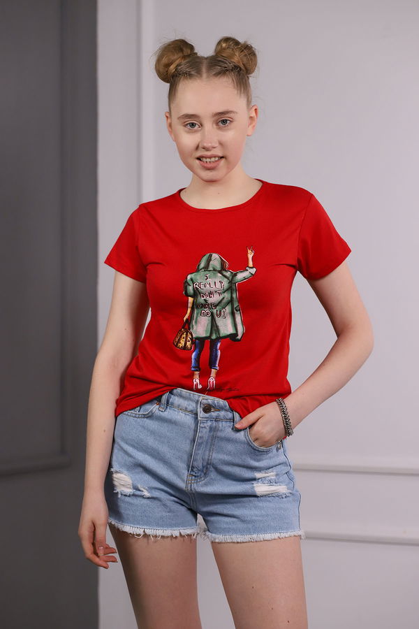 Kız Baskılı T-shirt Kırmızı Kız Baskılı T-shirt Kırmızı