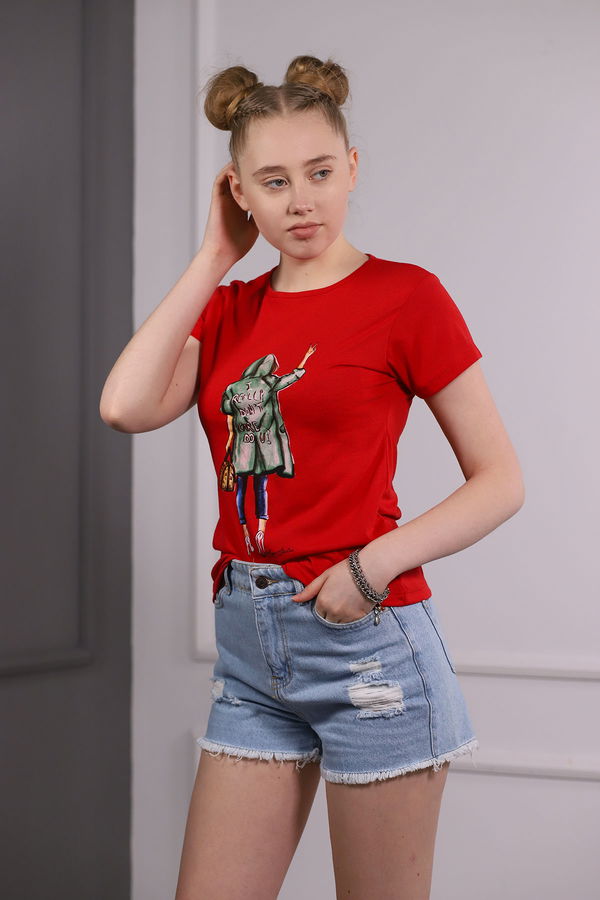 Kız Baskılı T-shirt Kırmızı Kız Baskılı T-shirt Kırmızı