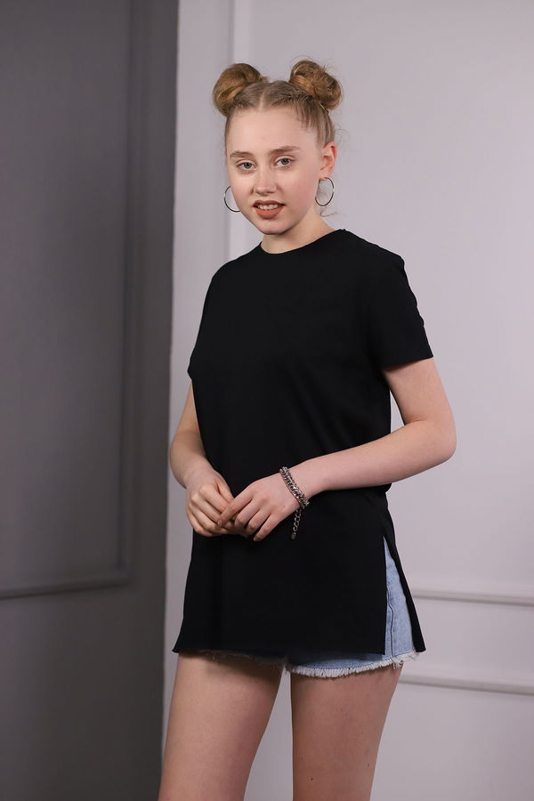 Bisiklet Yaka Yırtmaçlı T-shirt SIYAH Bisiklet Yaka Yırtmaçlı T-shirt SIYAH