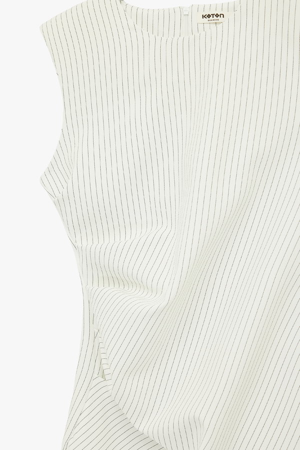 Koton Asimetrik Drape Detaylı A Kesim Bisiklet Yaka Kolsuz Mini Elbise Beyaz