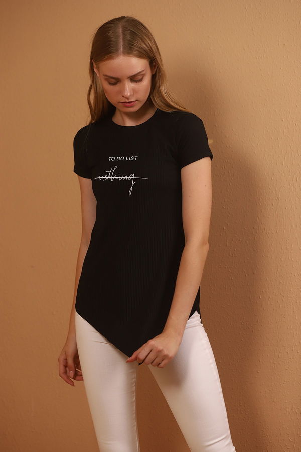 Gabria Asimetrik Kesim Baskılı T-shirt Gabria Asimetrik Kesim Baskılı T-shirt