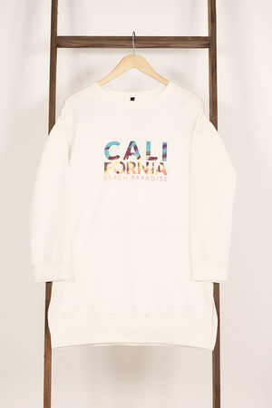 Basklı Yan Yırtmajlı Sweat Beyaz Basklı Yan Yırtmajlı Sweat Beyaz