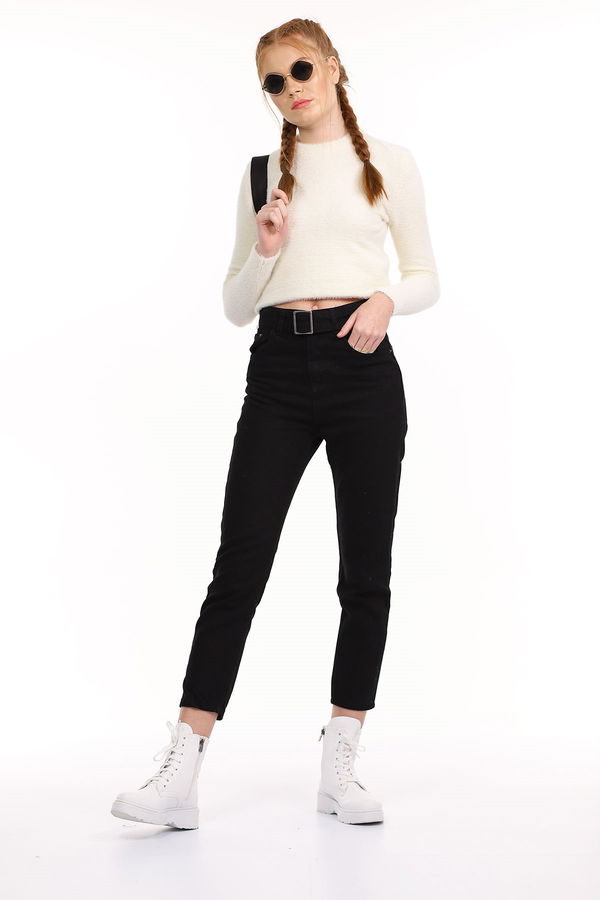 Bel Kemerli Mom Jeans SIYAH Bel Kemerli Mom Jeans SIYAH