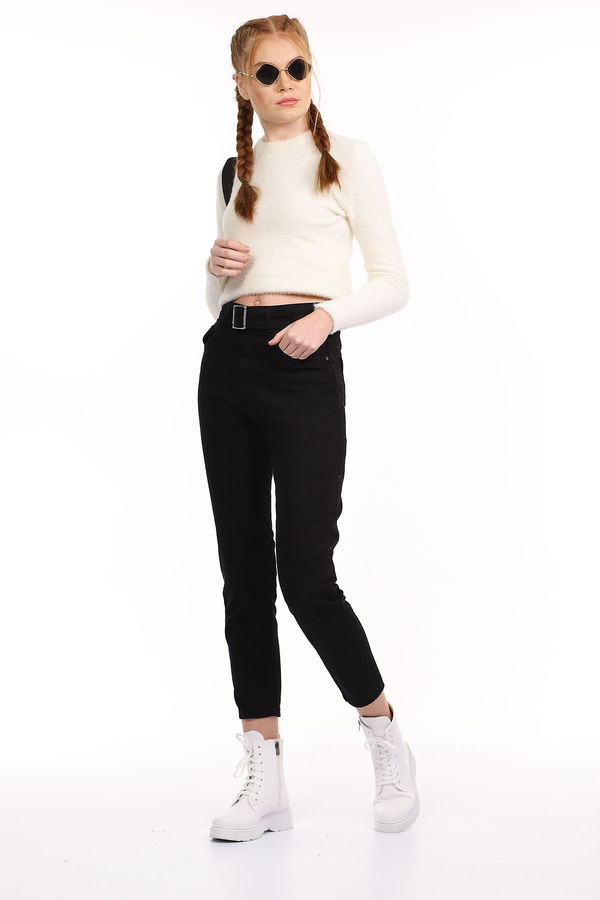 Bel Kemerli Mom Jeans SIYAH Bel Kemerli Mom Jeans SIYAH