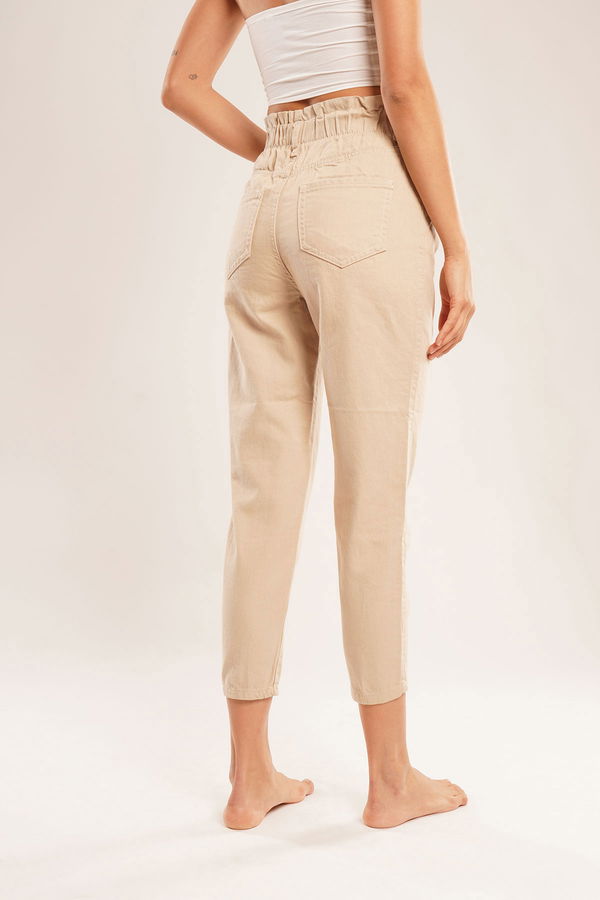 Balon Mom Jeans BEJ Balon Mom Jeans BEJ