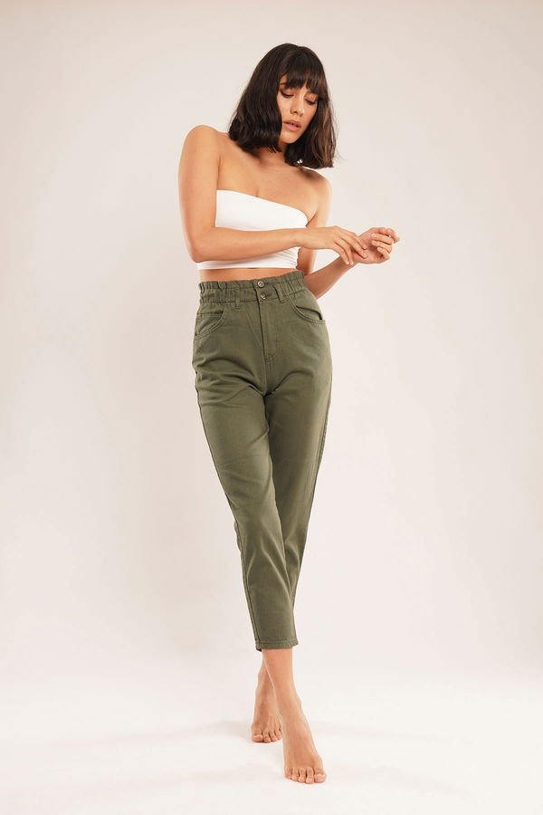 Balon Mom Jeans HAKI Balon Mom Jeans HAKI
