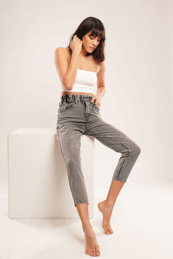Balon Mom Jeans K.GRI Balon Mom Jeans K.GRI