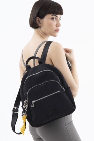 United Colors Of Benetton Kadın Sırt Çantası SIYAH United Colors Of Benetton Kadın Sırt Çantası SIYAH