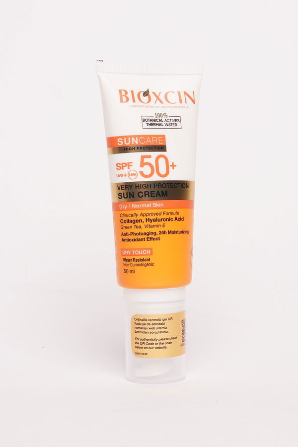 Bioxcin Sun Care Yağlı Ciltler İçin Güneş Kremi Beyaz