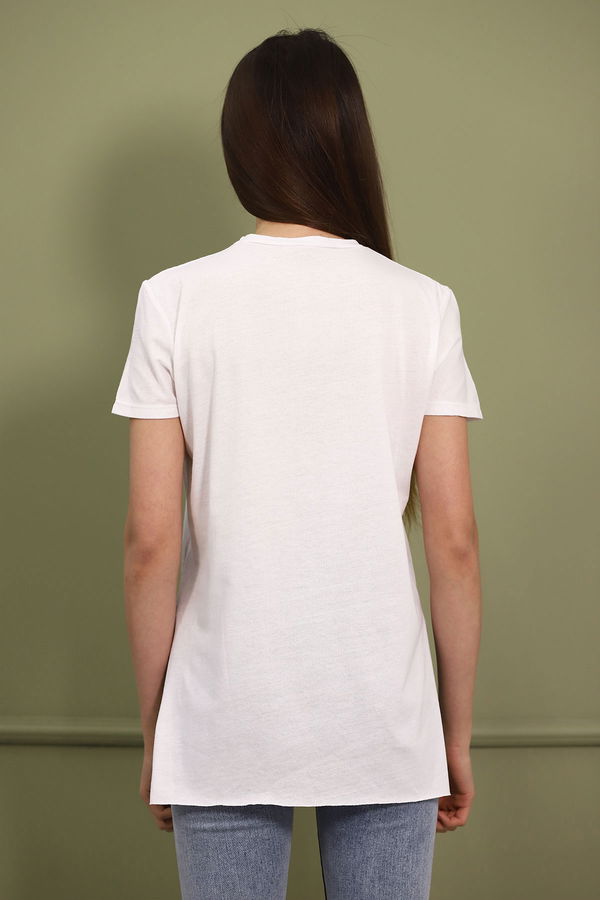 Bisiklet Yaka Yırtmaçlı T-shirt Beyaz Bisiklet Yaka Yırtmaçlı T-shirt Beyaz