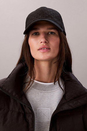 Calvin Klein Emblem Print Kadın Şapka SIYAH