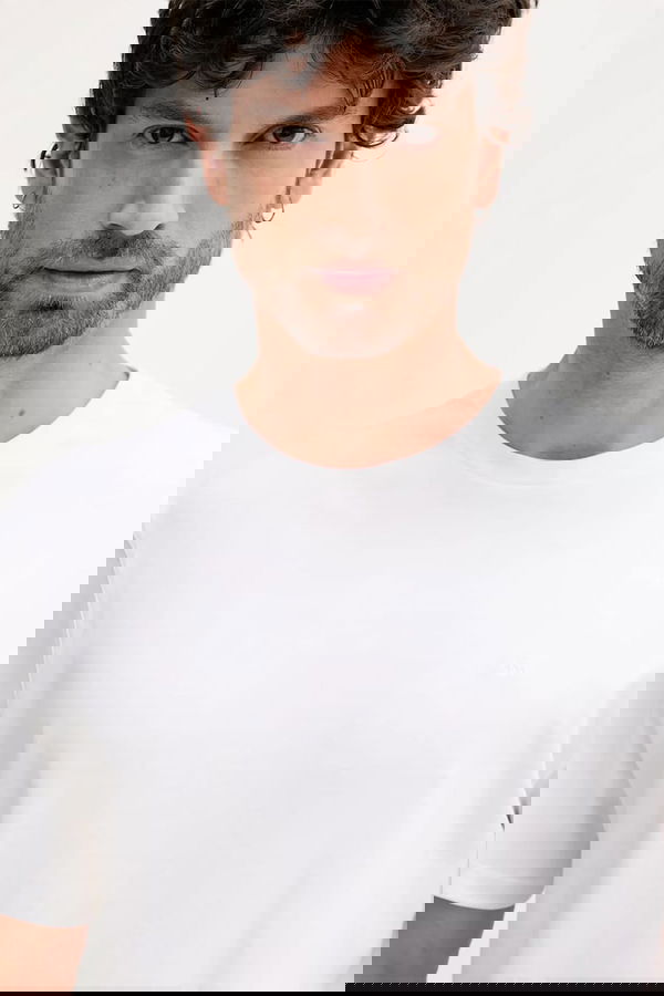 Calvin Klein Erkek T-shirt Beyaz