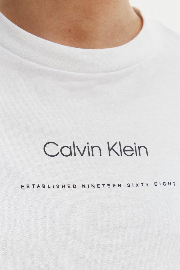 Calvin Klein Kadın Bisiklet Yaka T-shirt BEYAZ
