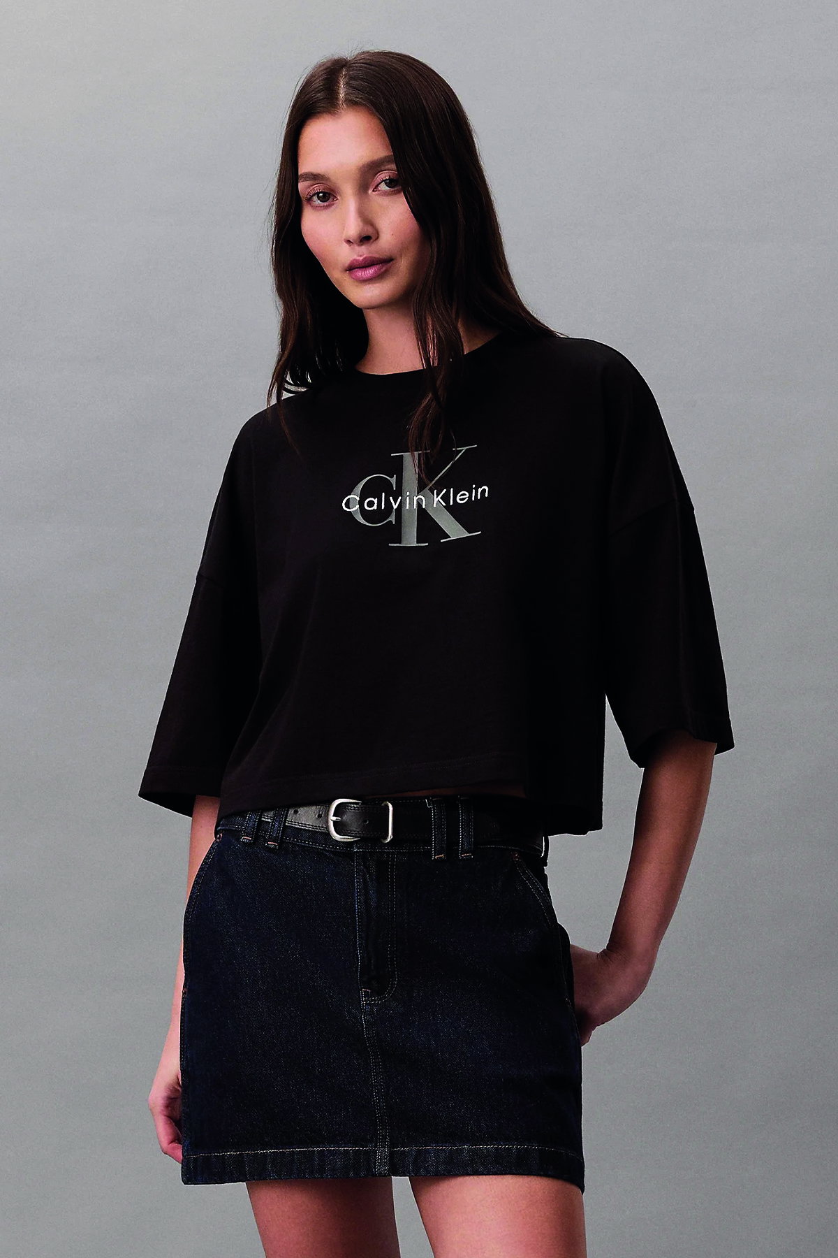 Calvin Klein Kadın Bisiklet Yaka T-shirt SIYAH