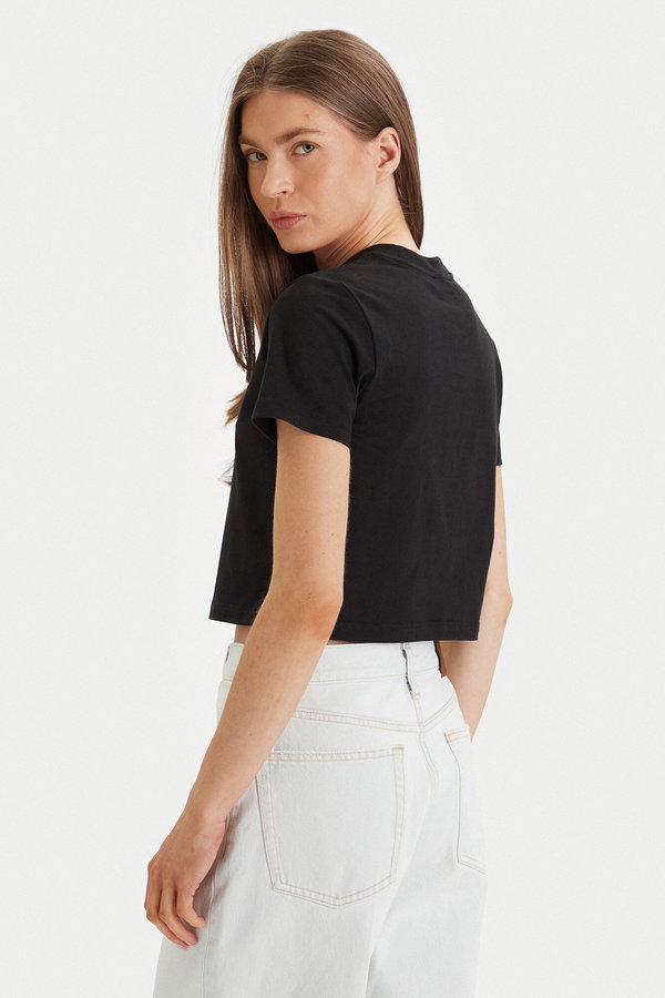 Calvin Klein Kadın Bisiklet Yaka T-shirt SIYAH