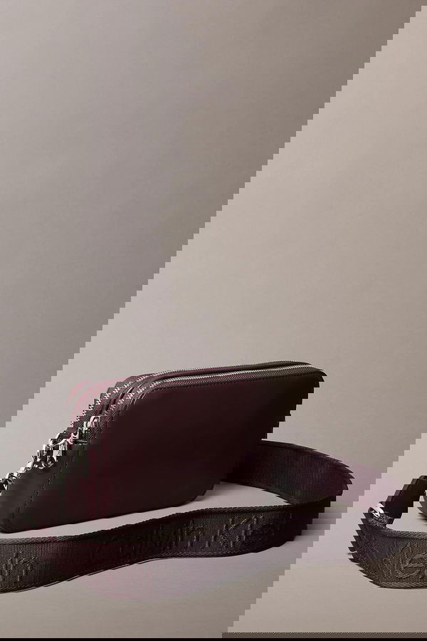 Calvin Klein Kadın Çanta MURDUM