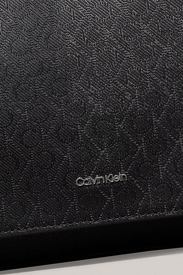 Calvin Klein Kadın Çanta SIYAH