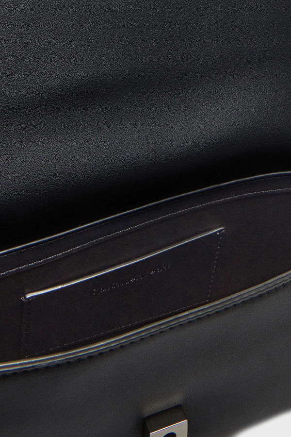 Calvin Klein Kadın Çanta SIYAH