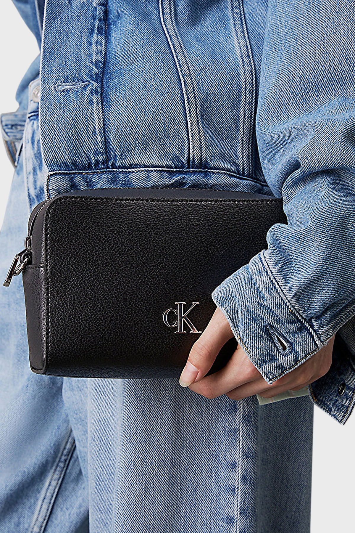 Calvin Klein Kadın Çapraz Çanta SIYAH Calvin Klein Kadın Çapraz Çanta SIYAH
