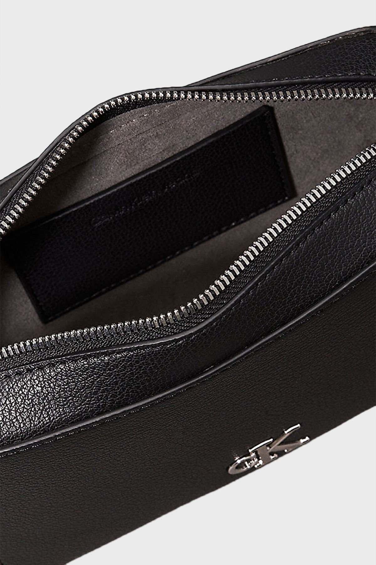 Calvin Klein Kadın Çapraz Çanta SIYAH Calvin Klein Kadın Çapraz Çanta SIYAH