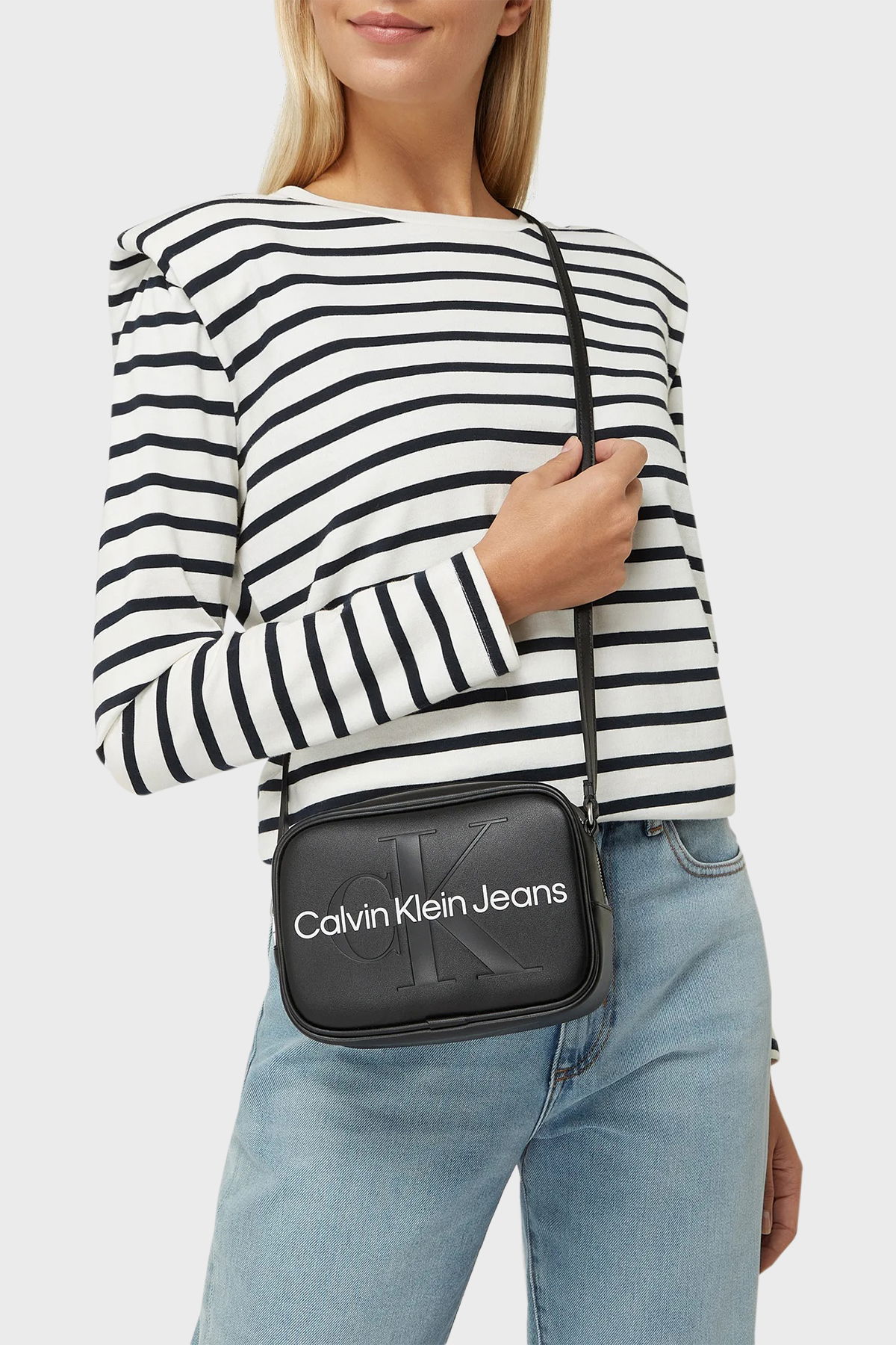 Calvin Klein Kadın Çapraz Çanta SIYAH Calvin Klein Kadın Çapraz Çanta SIYAH