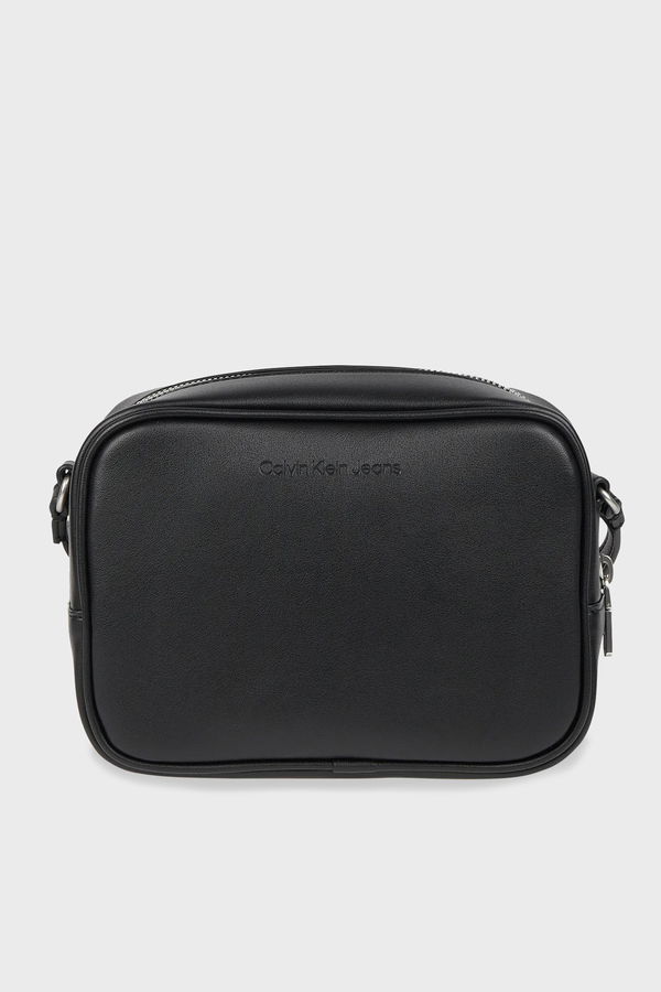Calvin Klein Kadın Çapraz Çanta SIYAH