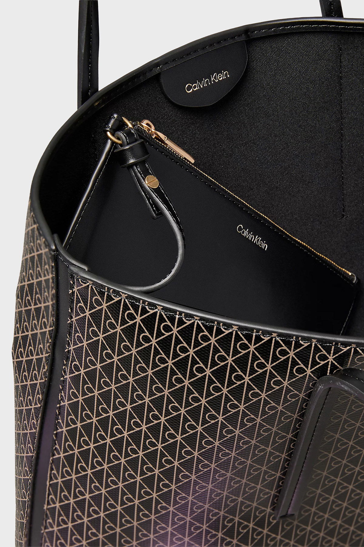 Calvin Klein Kadın Omuz Çanta SIYAH