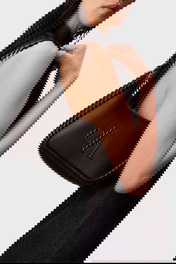 Calvin Klein Kadın Omuz Çanta SIYAH Calvin Klein Kadın Omuz Çanta SIYAH