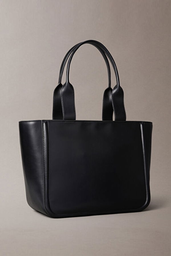 Calvin Klein Kadın Çanta SIYAH Calvin Klein Kadın Çanta SIYAH