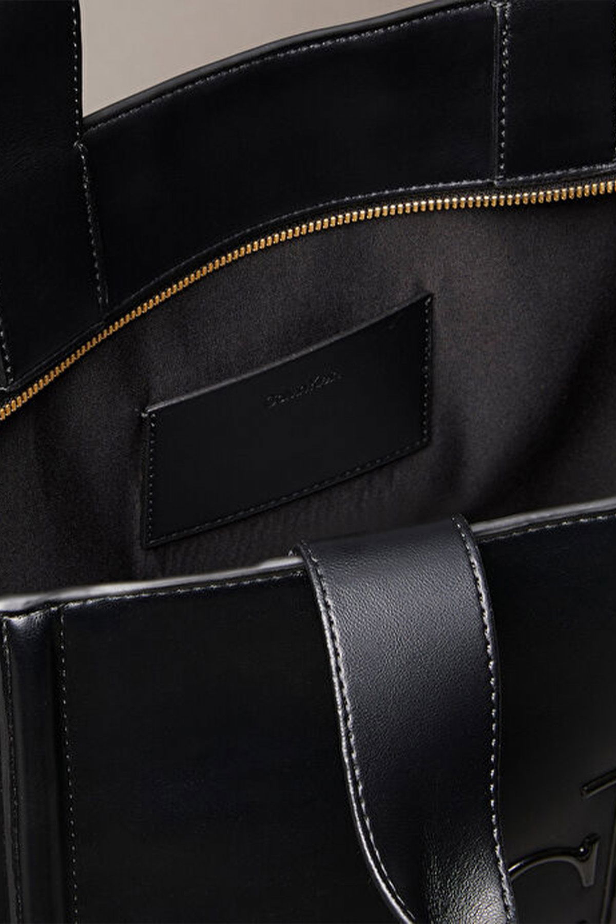 Calvin Klein Kadın Çanta SIYAH