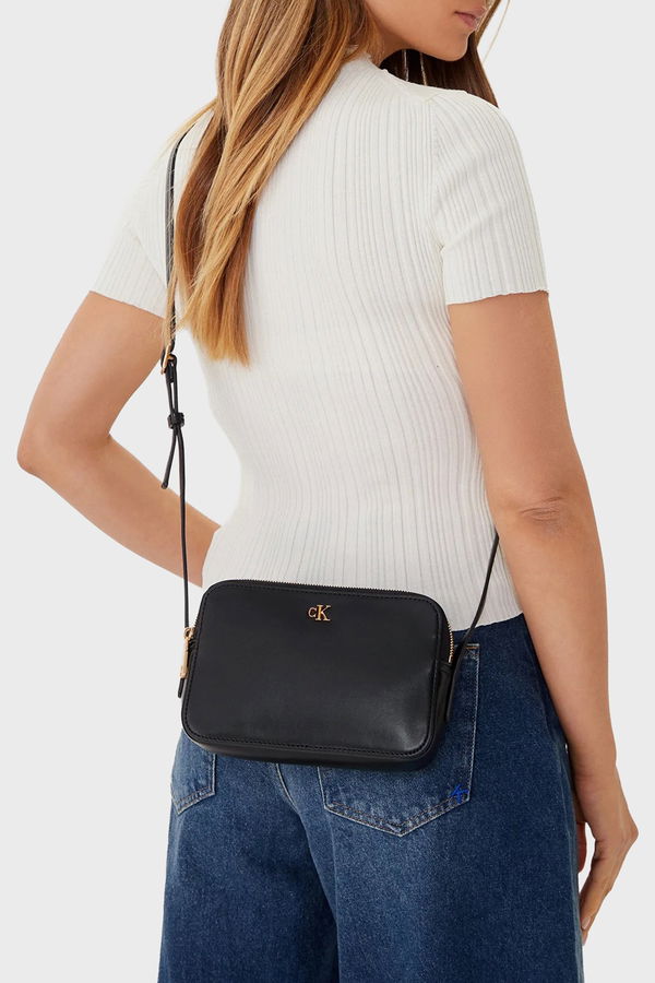 Calvin Klein Kadın Çanta SIYAH Calvin Klein Kadın Çanta SIYAH
