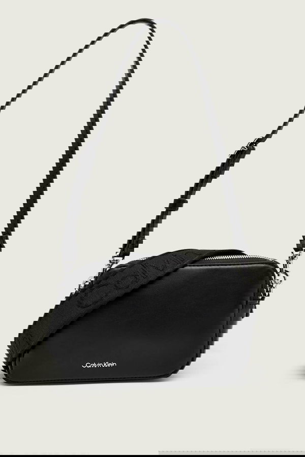 Calvin Klein Kadın Çanta SIYAH