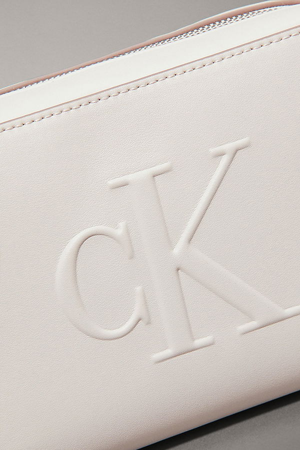 Calvin Klein Kadın Çapraz Çanta TAS Calvin Klein Kadın Çapraz Çanta TAS