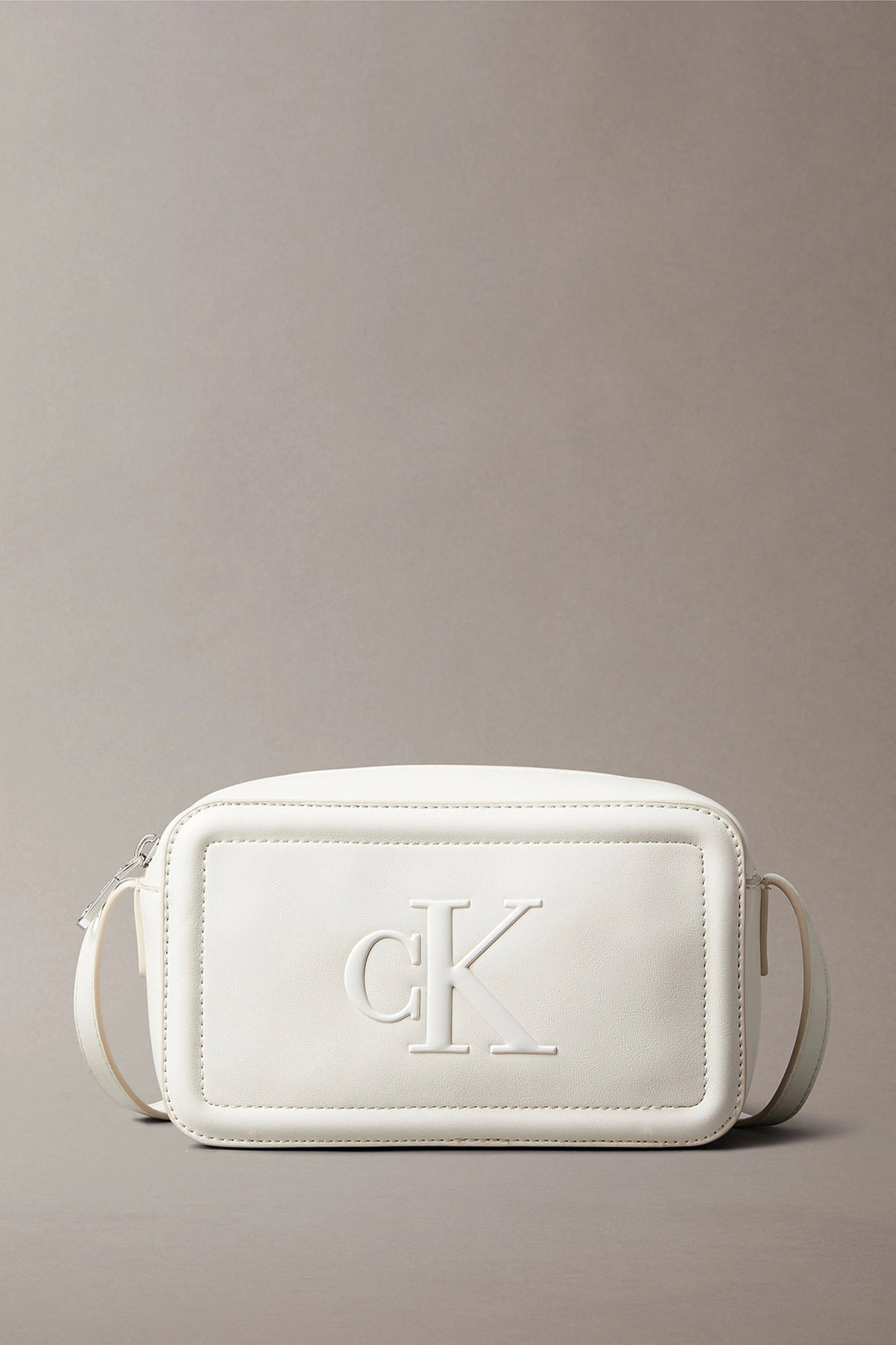 Calvin Klein Kadın Çapraz Çanta BEYAZ