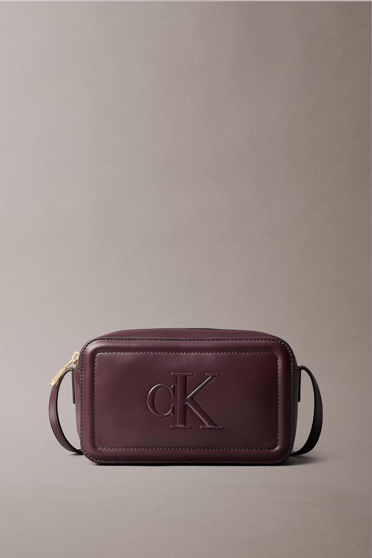 Calvin Klein Kadın Çapraz Çanta MURDUM