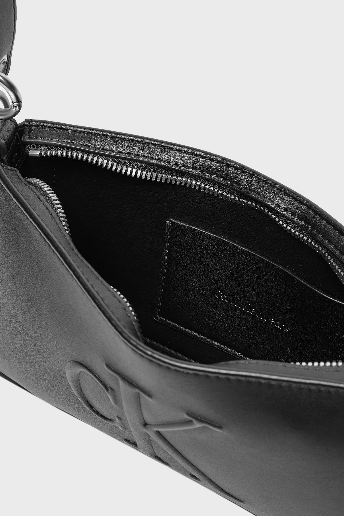 Calvin Klein Kadın Omuz Çantası SİYAH Calvin Klein Kadın Omuz Çantası SİYAH