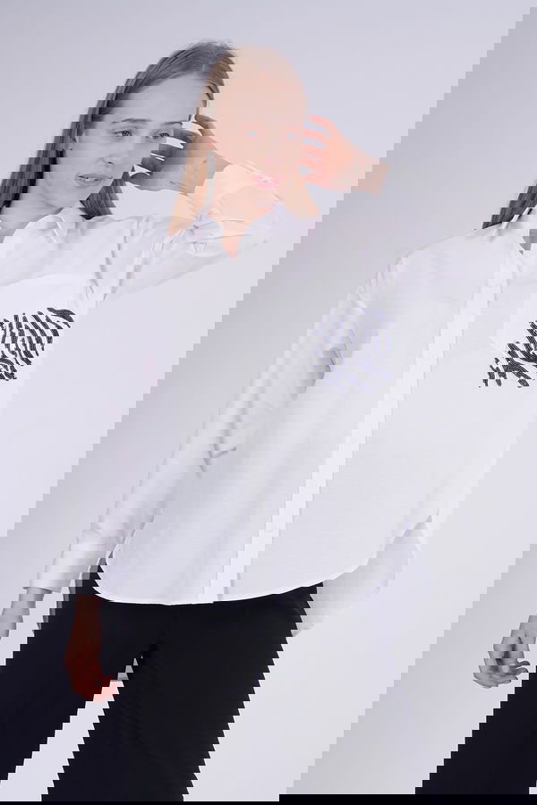 Cep Pullu Gömlek Beyaz Cep Pullu Gömlek Beyaz