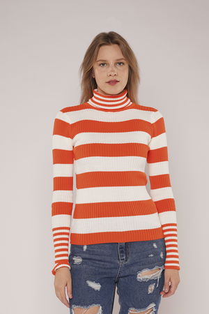 Gabria Boğazlı Çizgili Kazak TURUNCU Gabria Boğazlı Çizgili Kazak TURUNCU