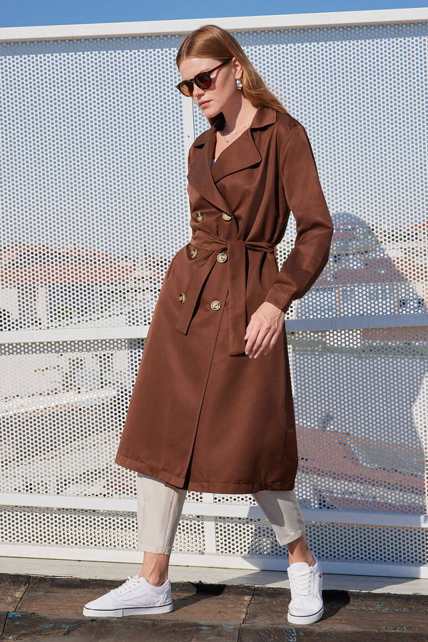 Gabria Düğmeli Bel Bağcıklı Trenchcoat KAHVE Gabria Düğmeli Bel Bağcıklı Trenchcoat KAHVE