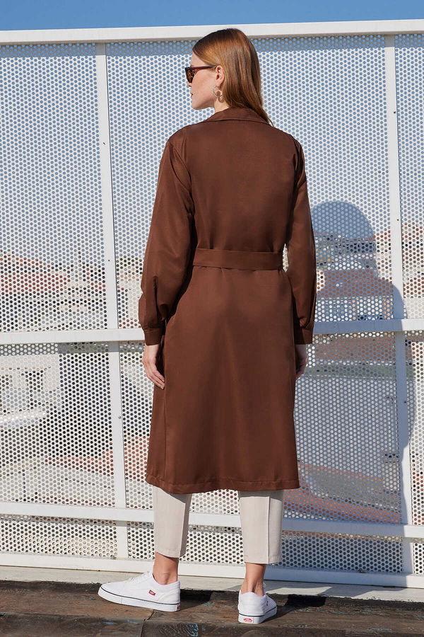 Gabria Düğmeli Bel Bağcıklı Trenchcoat KAHVE Gabria Düğmeli Bel Bağcıklı Trenchcoat KAHVE