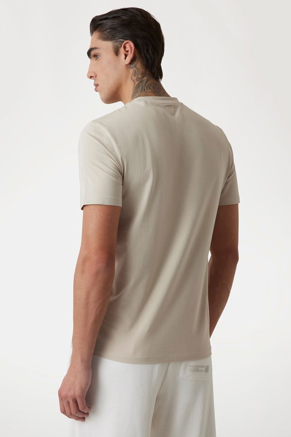 Guess Baskılı Erkek T-shirt KUM