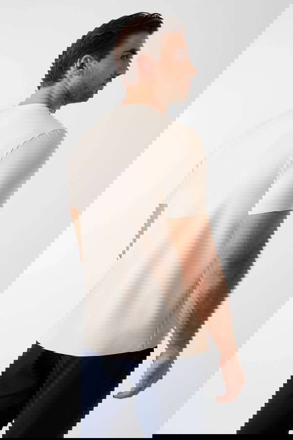 Guess Kısa Kollu Bisiklet Yaka Erkek T-shirt BEJ