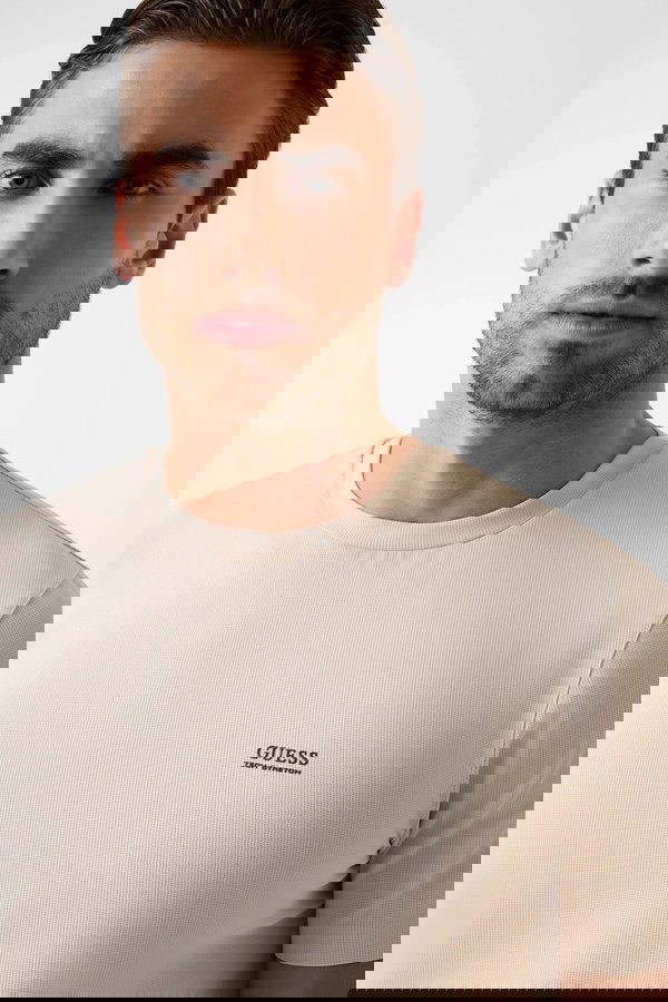 Guess Kısa Kollu Bisiklet Yaka Erkek T-shirt BEJ