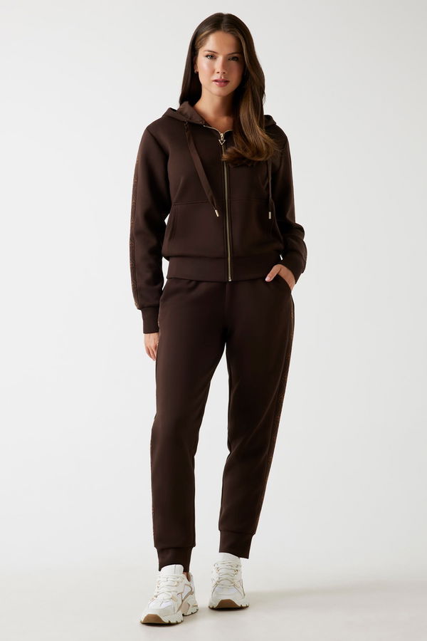 Guess Kadın Fermuarlı Sweatshirt KAHVERENGI Guess Kadın Fermuarlı Sweatshirt KAHVERENGI