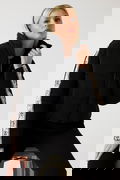 Guess Kadın Şişme Mont SIYAH Guess Kadın Şişme Mont SIYAH