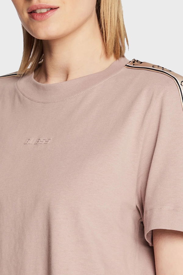Guess Kadın T-shirt PUDRA