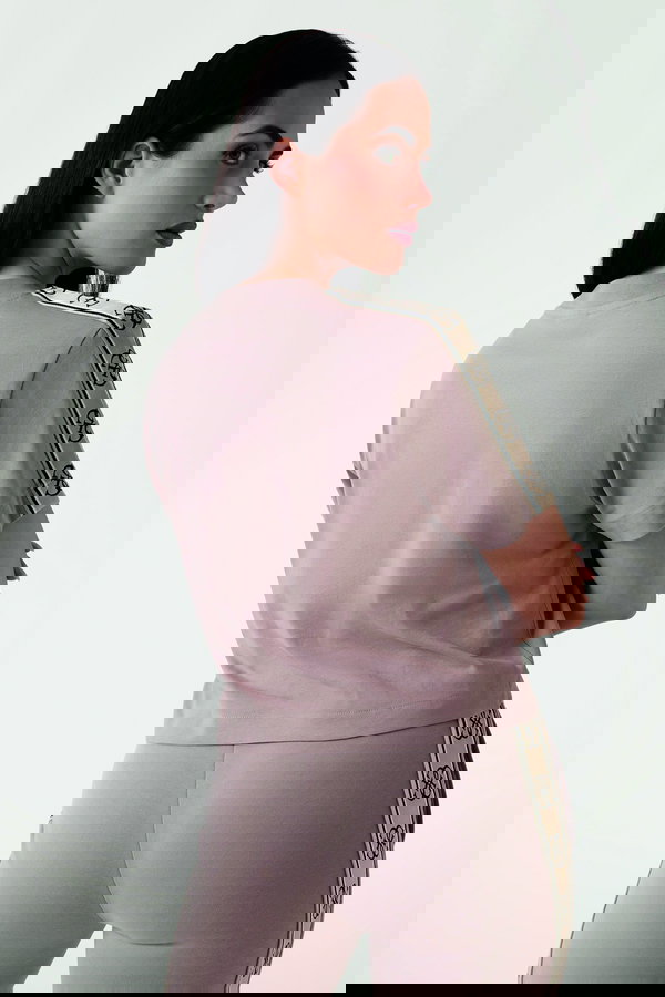 Guess Kadın T-shirt PUDRA