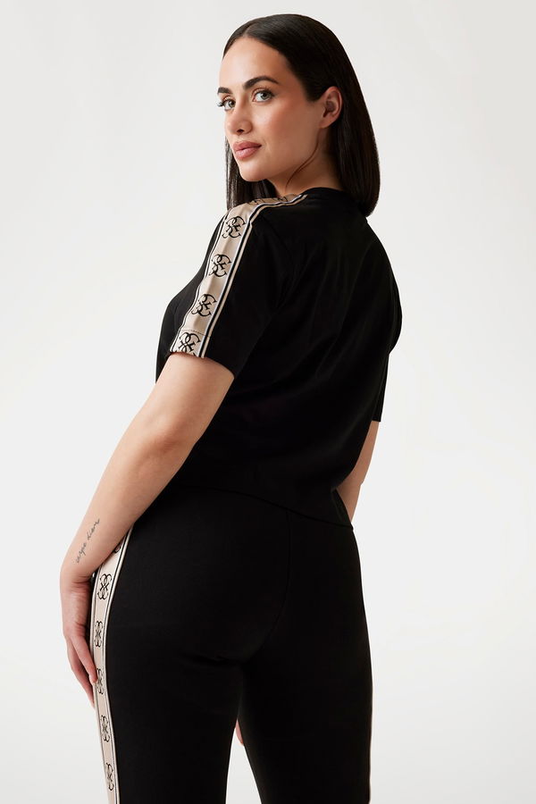 Guess Kadın T-shirt SİYAH Guess Kadın T-shirt SİYAH