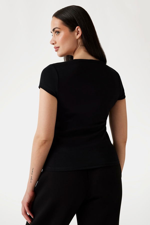 Guess Kadın T-shirt SIYAH Guess Kadın T-shirt SIYAH
