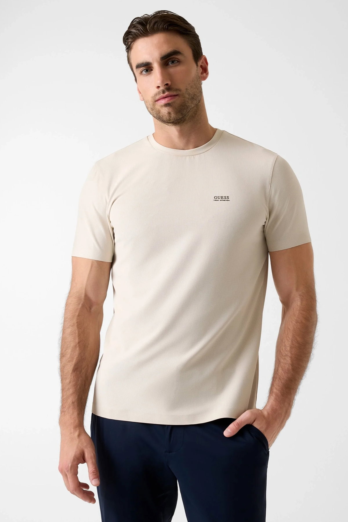 Guess Kısa Kollu Bisiklet Yaka Erkek T-shirt Beyaz